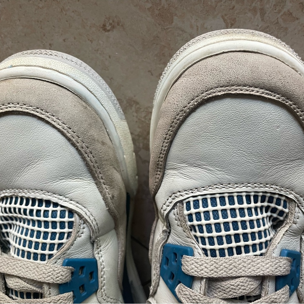 Air Jordan Retro 4 Military Blue Kids Sneakers - Picture 8 of 12